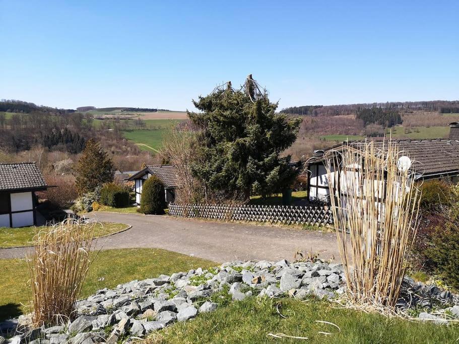 Ferienhaus Lena Im Sauerland Direkt Am Hennesee Meschede Ngoại thất bức ảnh